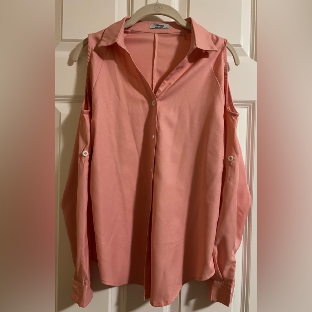 NWOT Meakeor cold shoulder blouse. Size S